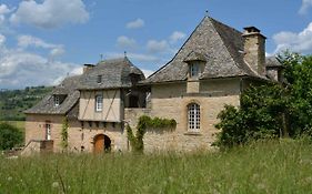 La cour pavée