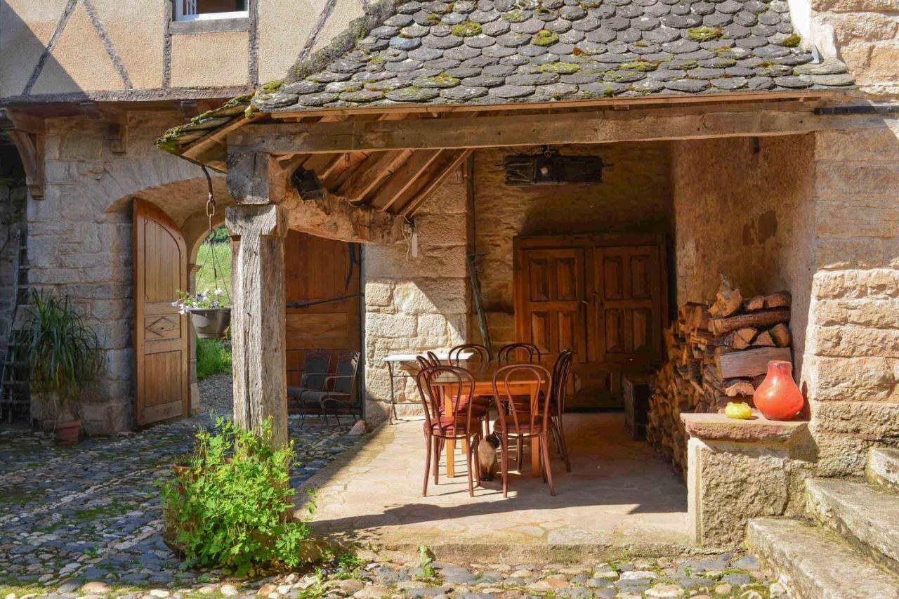 Villa La cour pavée à Sebrazac Extérieur photo